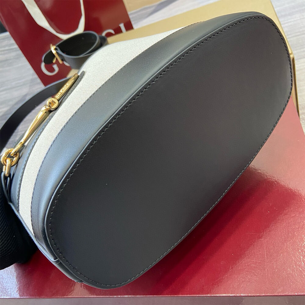 Gucci 73 small bucket bag