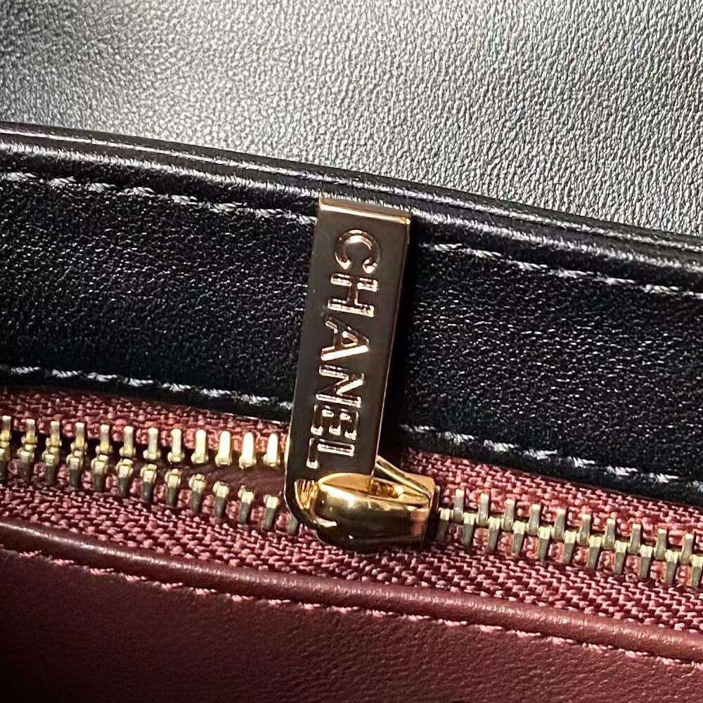 CHANEL Mini Flap Bag with Top Handle(HIGH-END GRADE)