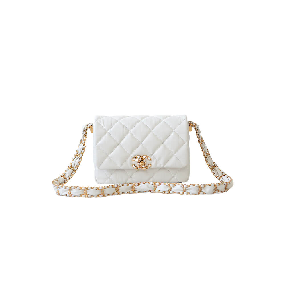 CHANEL MINI FLAP