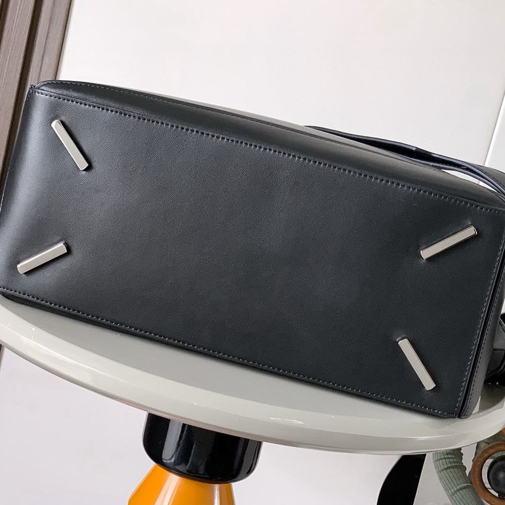 Loewe Large Featherlight Puzzle bag in nappa lambskin(HIGH-END GRADE)