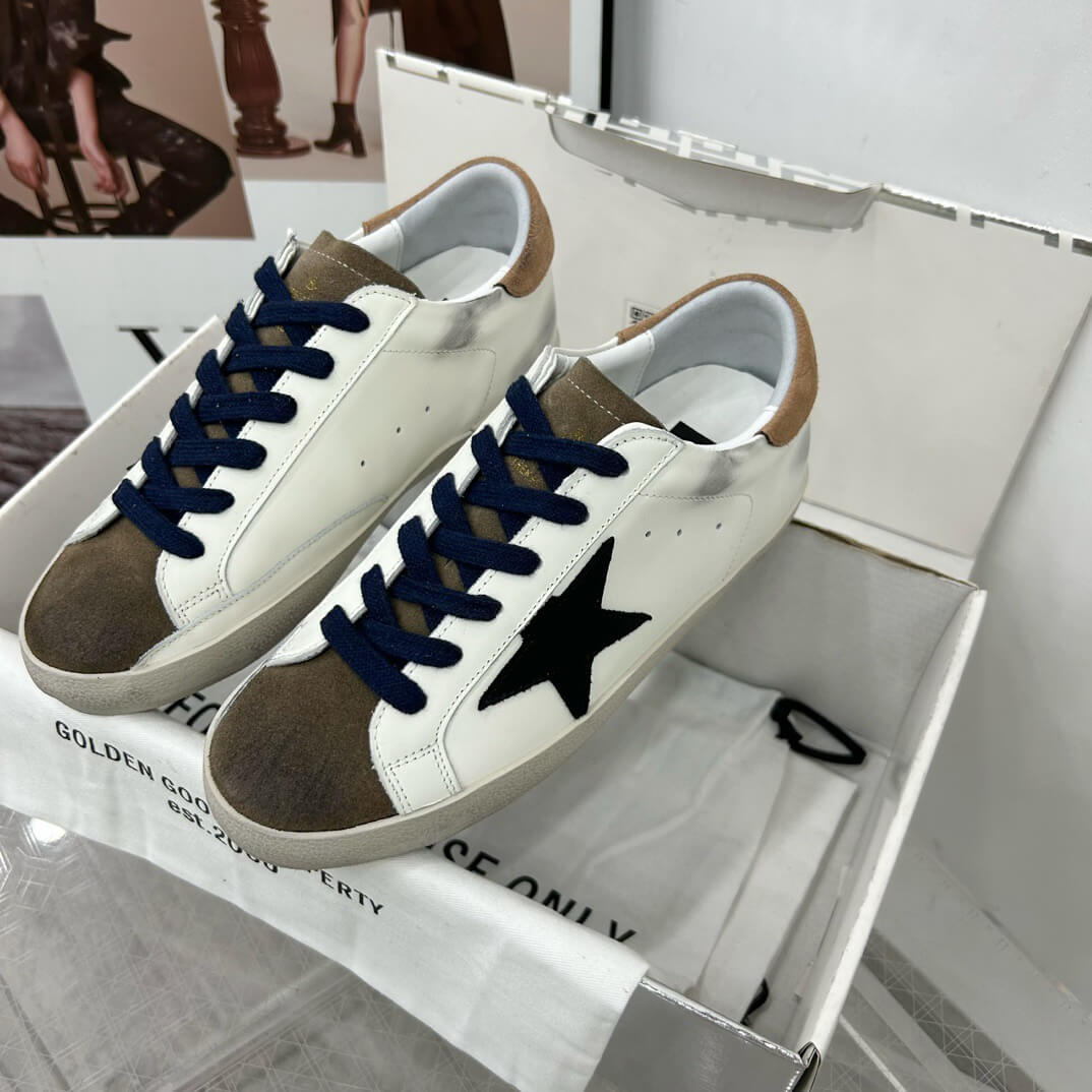 Golden Goose Sneakers