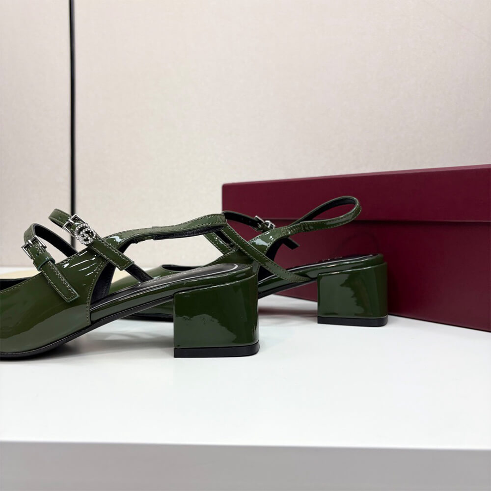 Gucci Women s pump with Double G