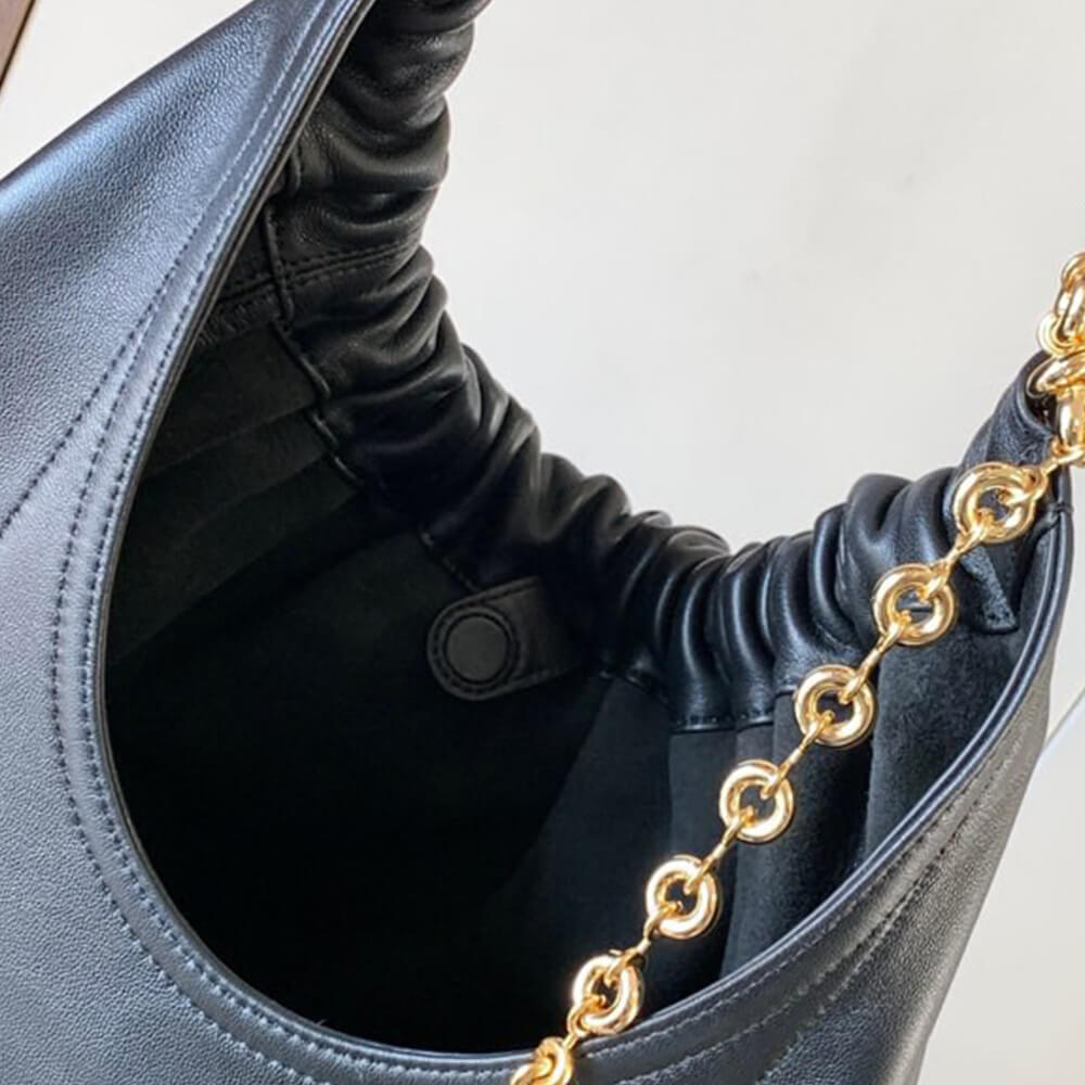 Loewe Medium Squeeze bag in nappa lambskin