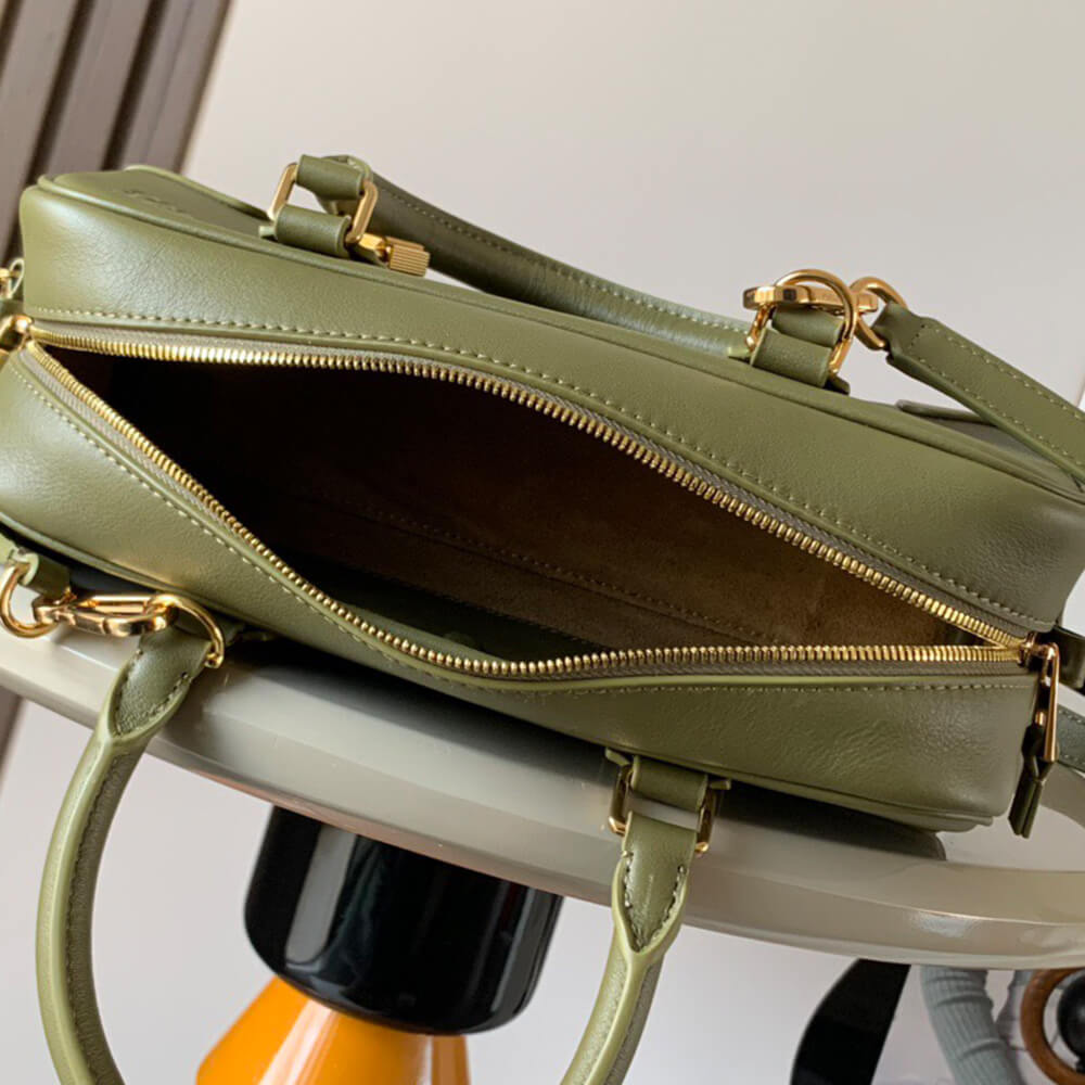 LOEWE Amazona 23 Cropped bag in nappa calfskin(HIGH-END GRADE)