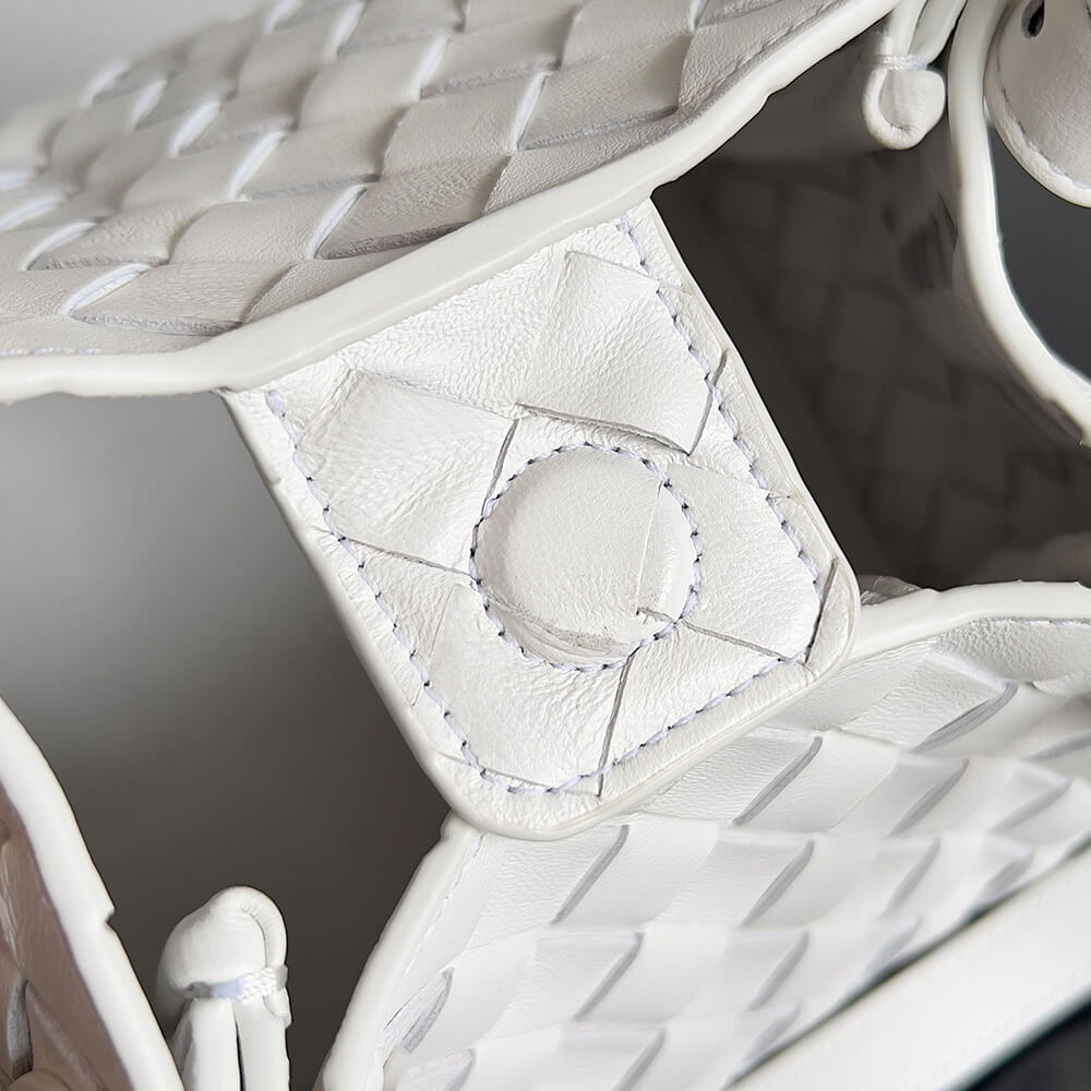 Bottega Veneta Small Parachute(High-end Grade)