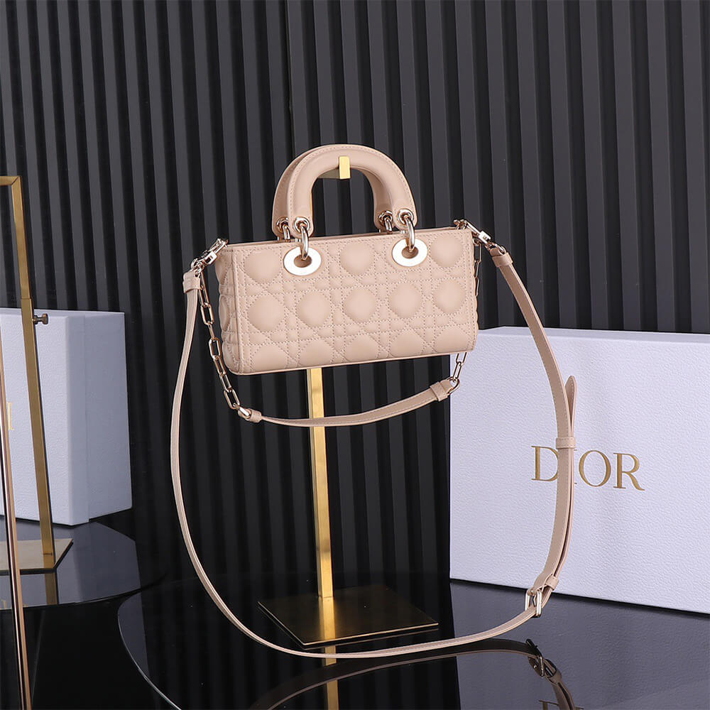 Dior Small Lady D-Joy Bag(HIGH-END GRADE)