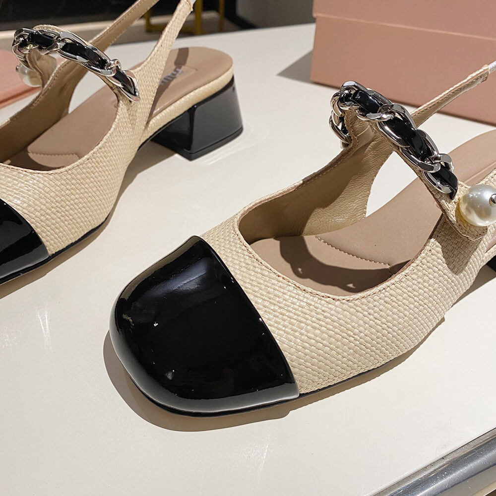 MIUMIU Patent leather and raffia slingback pumps