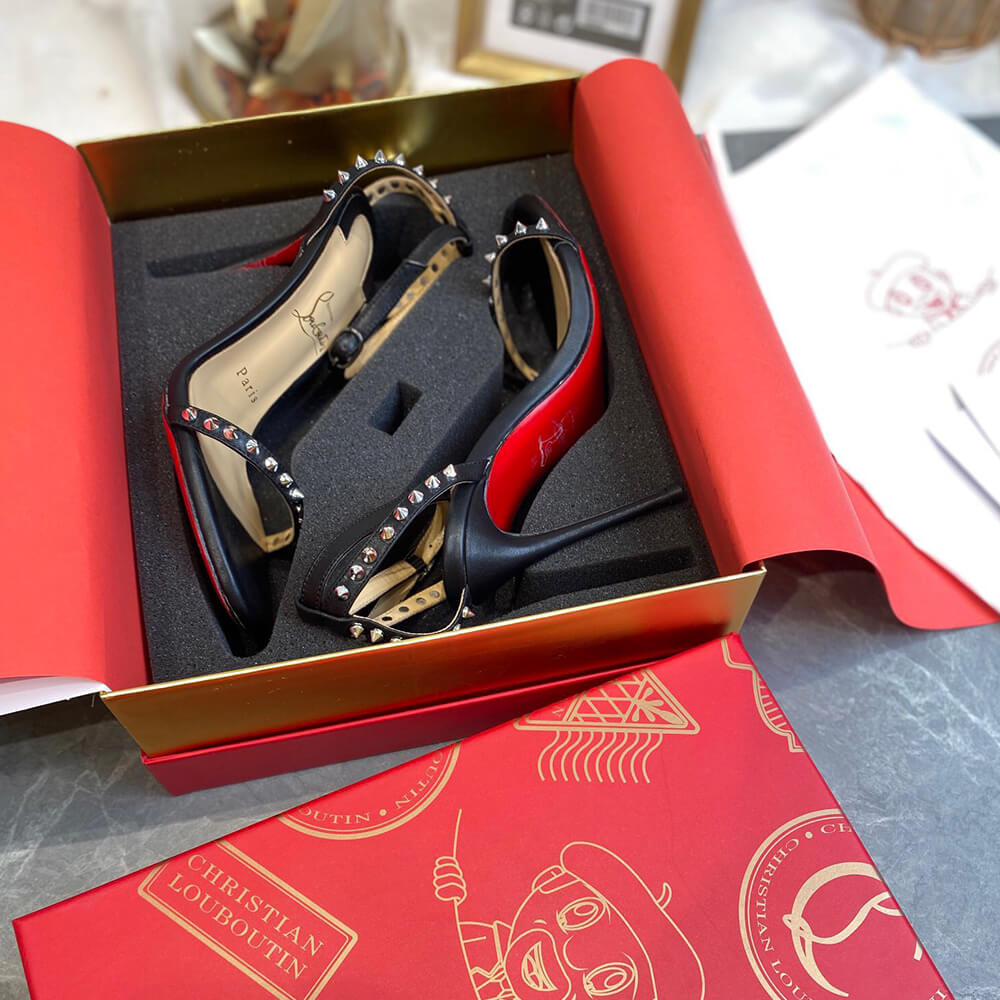 Christian Louboutin SO ME